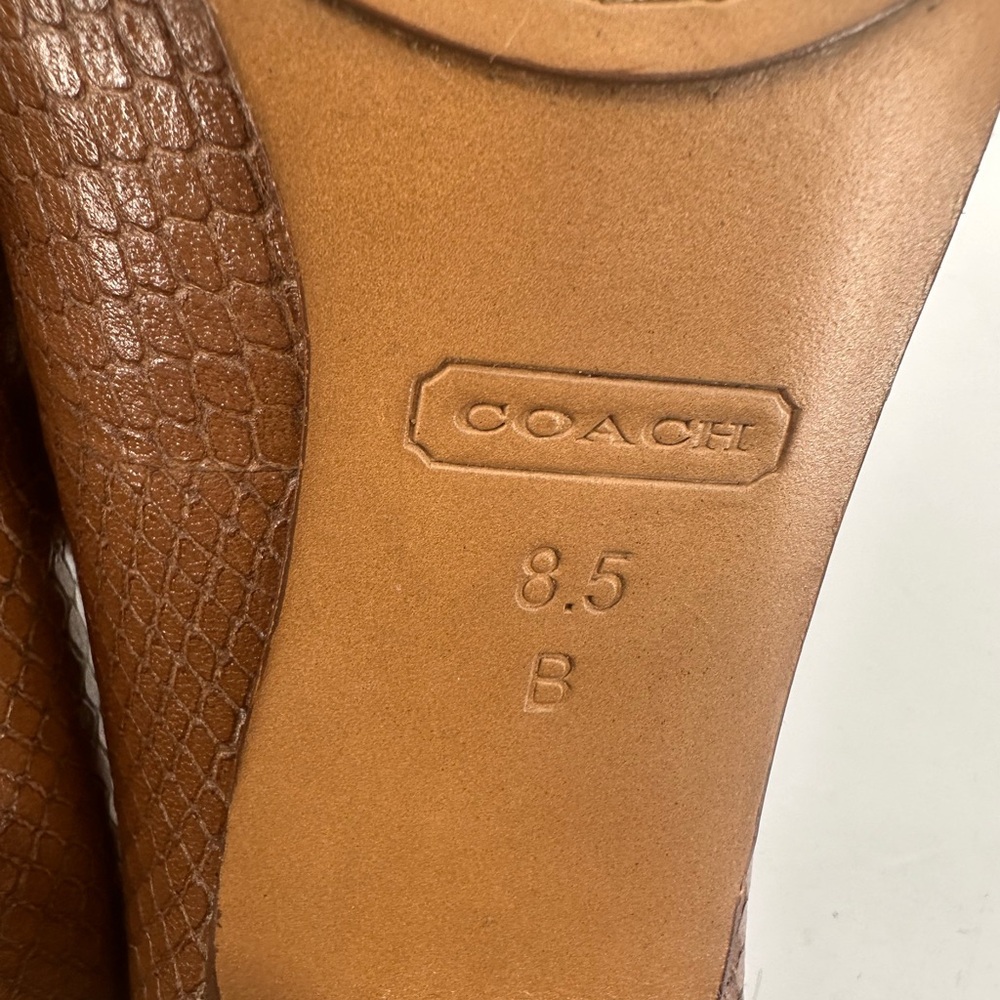 Coach Sue Printed Snakeskin Tan Brown Heels Pumps Size 8.5 - Picture 10 of 11